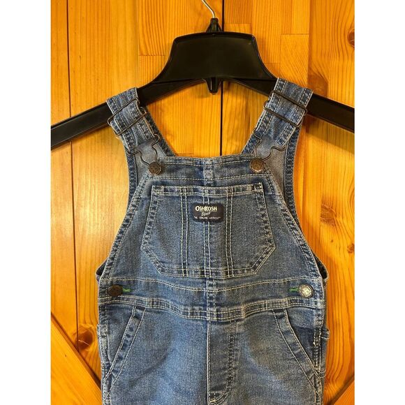 VINTAGE OshKosh B'Gosh Boys Denim Vestbak Overalls Medium Wash Size 2T (5310) - Picture 2 of 7